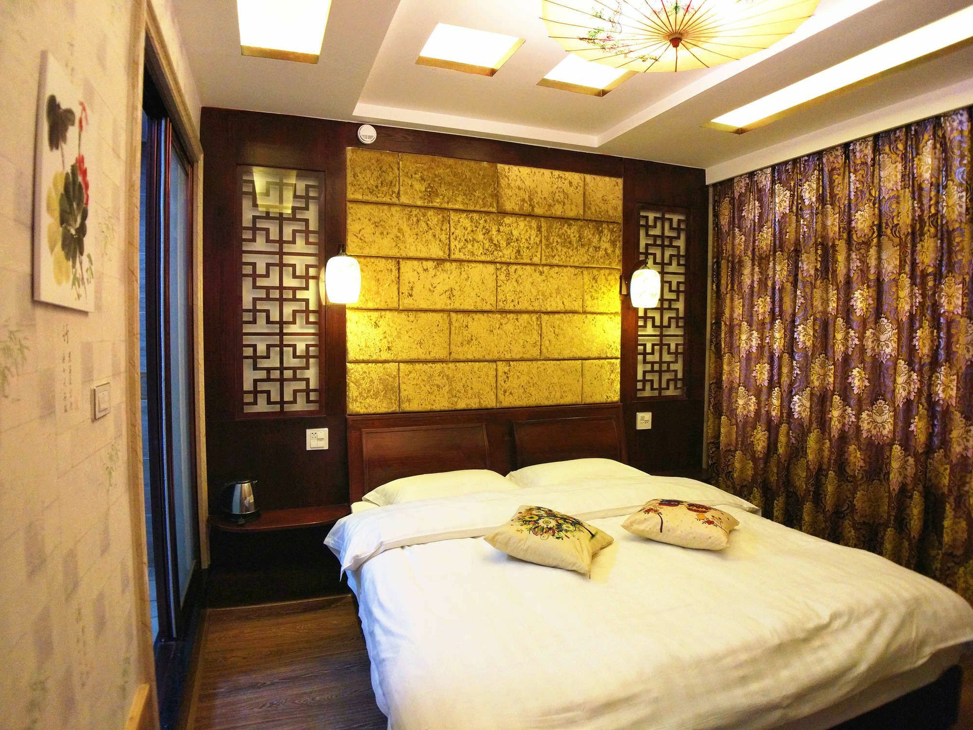 Wuzhen Guyun Qianxun Inn מראה חיצוני תמונה